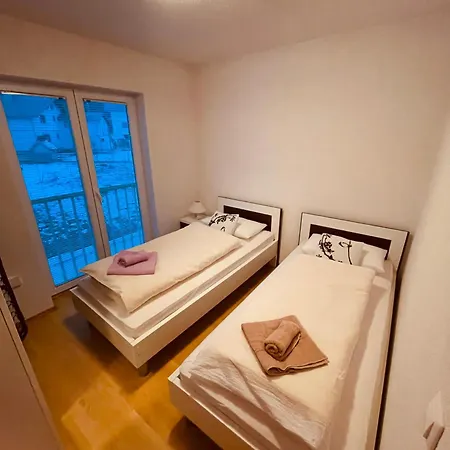 Διαμέρισμα Leo *